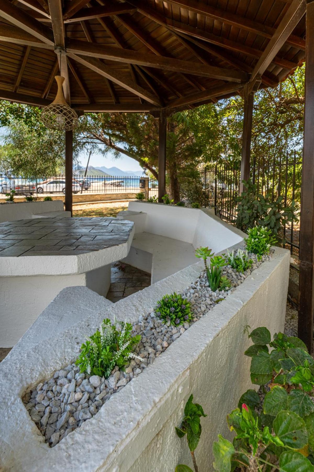 Alkis Guest House By Aegiankazarte Kapotidhes Zewnętrze zdjęcie